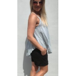 linen shorts 