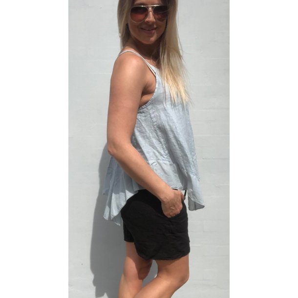 linen shorts 
