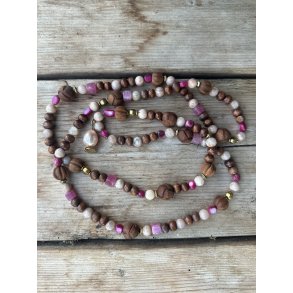 unika k�de med natur perle i mix med halv�delstene m/shell perle vedh�ng.