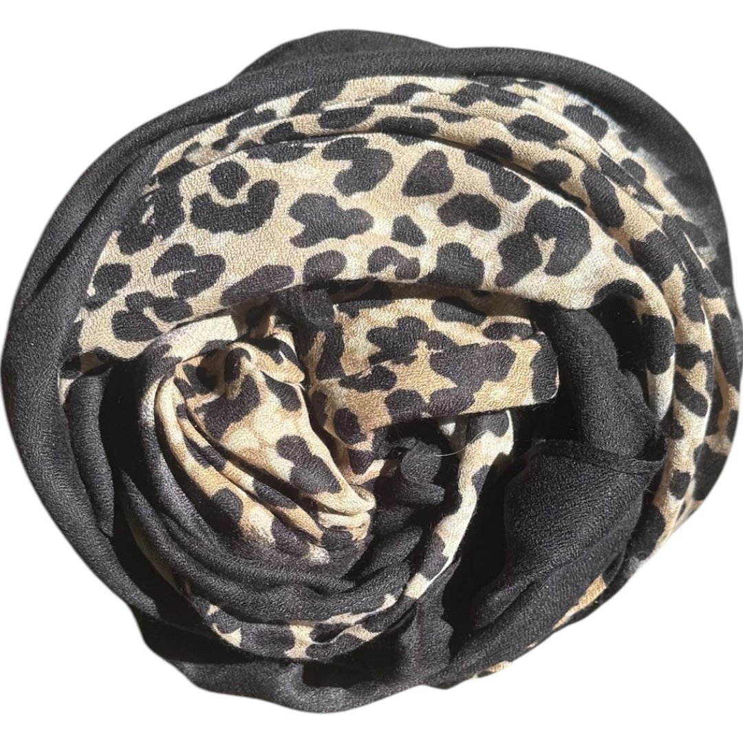 Leo scarfs black 